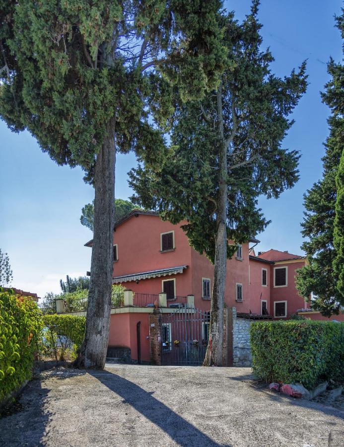 Casale Belvedere "L'Ulivo" E "La Terrazza" Massarosa Exterior foto