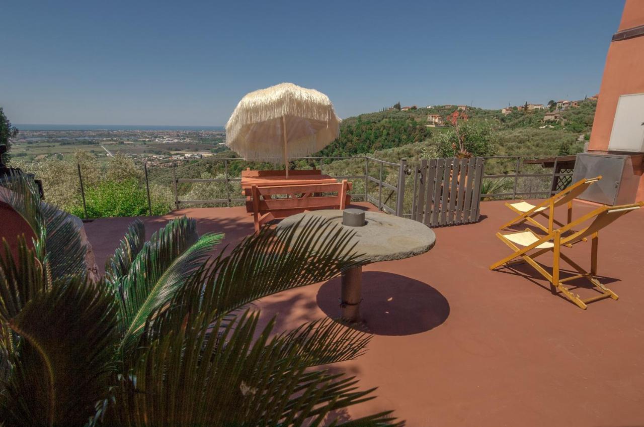 Casale Belvedere "L'Ulivo" E "La Terrazza" Massarosa Exterior foto