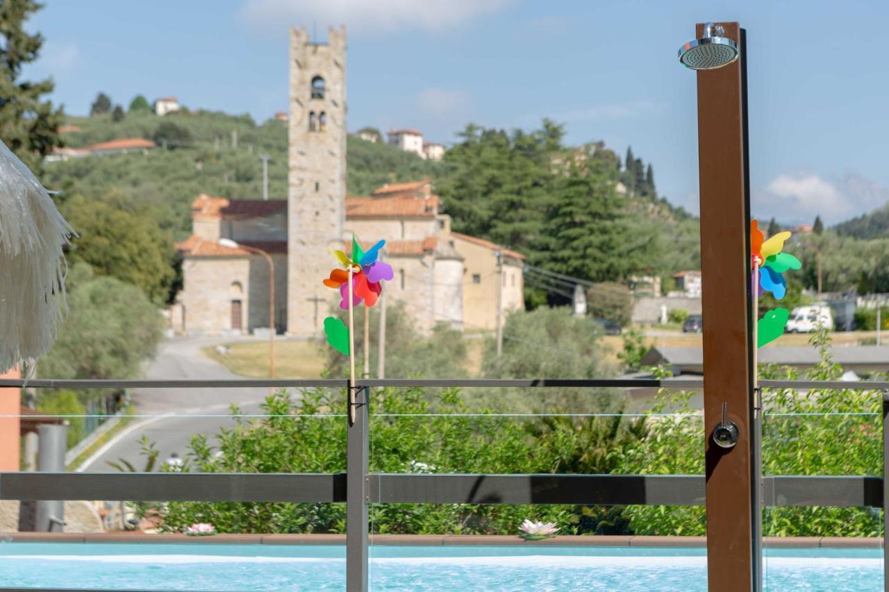 Casale Belvedere "L'Ulivo" E "La Terrazza" Massarosa Exterior foto